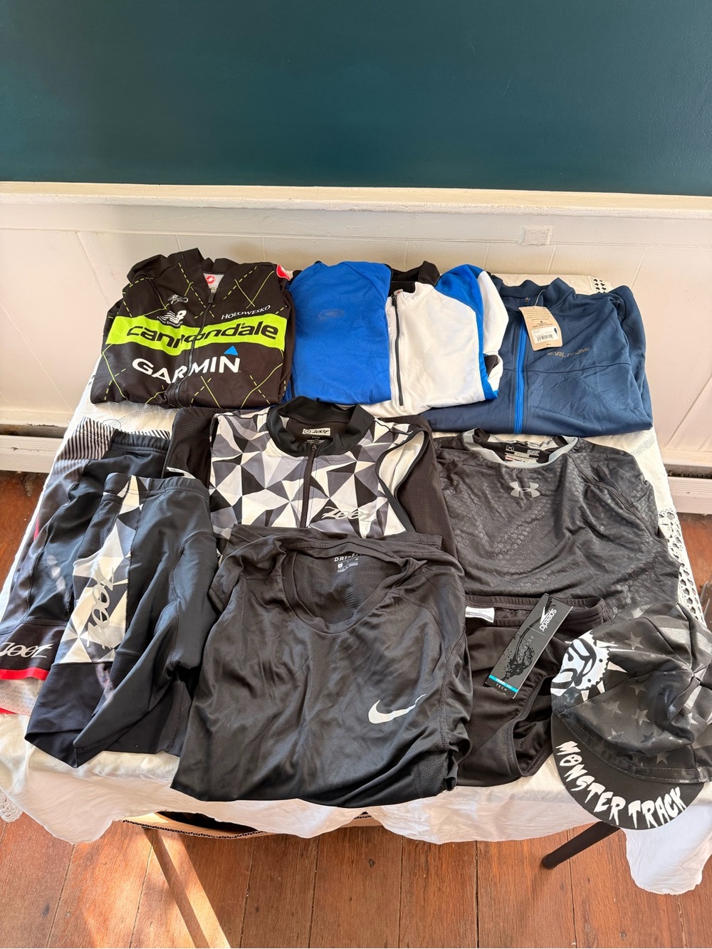 S/M Men's Cycling Wardrobe Lot (11 Pcs) - Pearl Izumi NWT, Castelli, Zoot, Nike